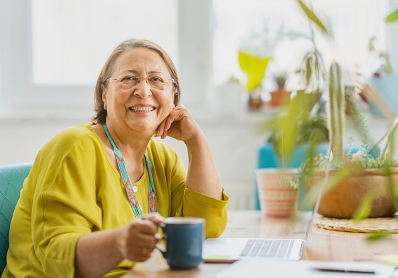 © Foto: recep-bg / GettyImages Der demografische Wandel und die steigende Erwerbsquote von Frauen über 50 Jahren machen die Wechseljahre zu einem wichtigen Gesundheitsthema am Arbeitsplatz